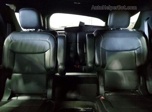 1FMSK8FH8LGB49147 2020 FORD EXPLORER Серебряный Вид задних сидений