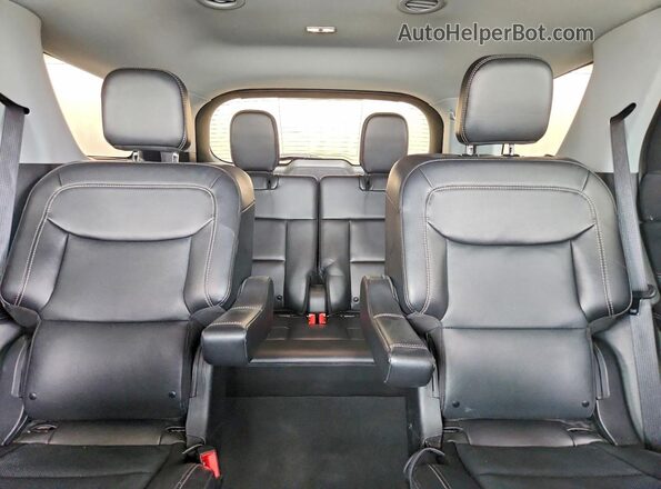 1FMSK8FH8RGA29633 2024 FORD EXPLORER Silver Widok tylnych siedzeń