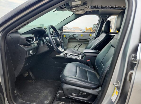 1FMSK8FHXLGD05740 2020 FORD EXPLORER Silver Front interior view