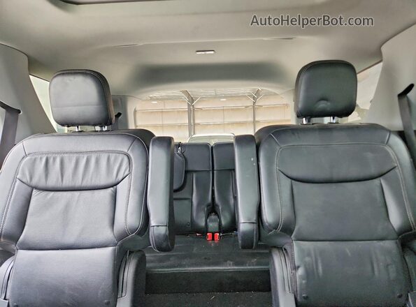 1FMSK8FHXLGD05740 2020 FORD EXPLORER Silver Rear seats view