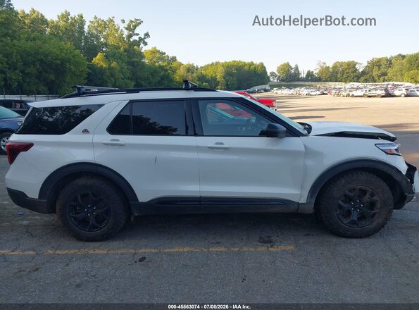 1FMSK8JH0NGA98995 2022 FORD EXPLORER White Rear interior view