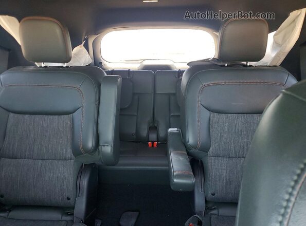 1FMSK8JH0RGA08962 2024 FORD EXPLORER Green უკანა სავარძლების ხედი