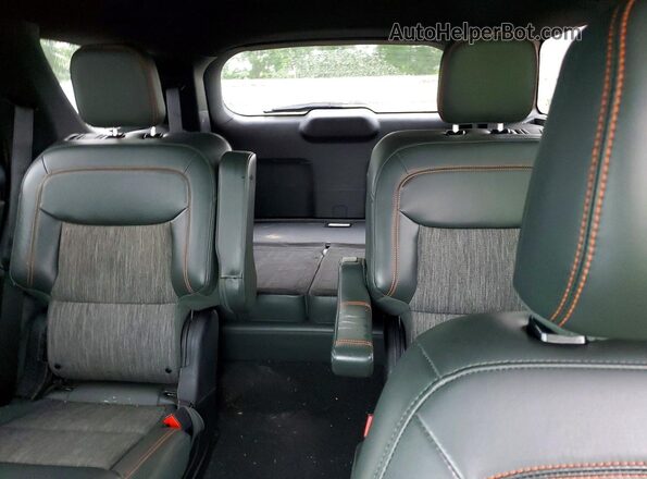 1FMSK8JH9RGA12444 2024 FORD EXPLORER Gray Rear seats view
