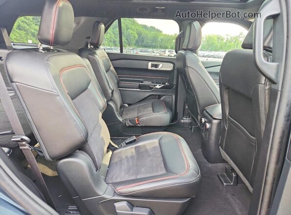 1FMSK8KH9RGA85702 2024 FORD EXPLORER Gray Widok wnętrza z tyłu