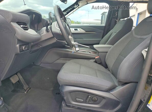 1FMUK7DH7TGA80716 2026 FORD EXPLORER Black Widok wnętrza z przodu