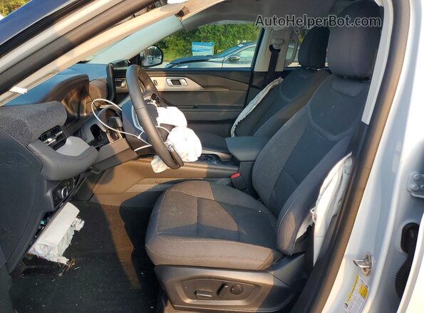 1FMUK7DH9TGA94844 2026 FORD EXPLORER White Vista interior delantera