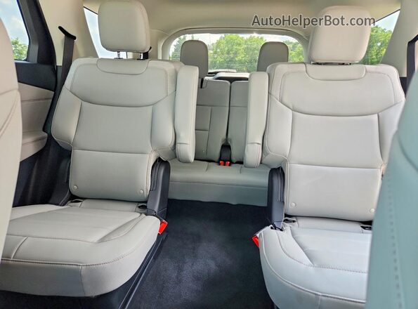 1FMUK8DH7SGC55552 2025 FORD EXPLORER White Вид задніх сидінь