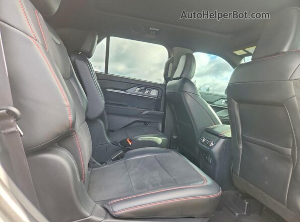 1FMWK8GC8SGC98659 2025 FORD EXPLORER White Widok wnętrza z tyłu