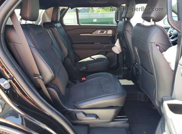 1FMWK8GC8TGA54107 2026 FORD EXPLORER Black Rear interior view