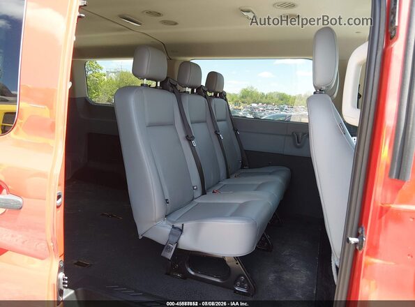 1FMZK1YM1GKB07745 2016 FORD TRANSIT-150 Red VIN კოდის სტიკერის ხედი