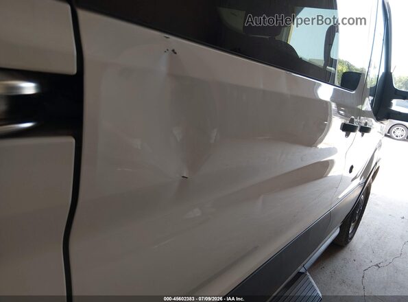 1FMZK1YM3KKB32008 2019 FORD TRANSIT-150 White Սալոնի 360 աստիճան տեսք