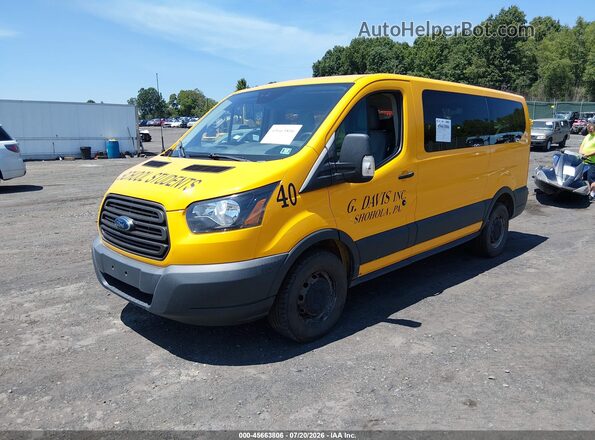 1FMZK1YM6HKA40268 2017 FORD TRANSIT-150 Желтый Передняя левая четверть