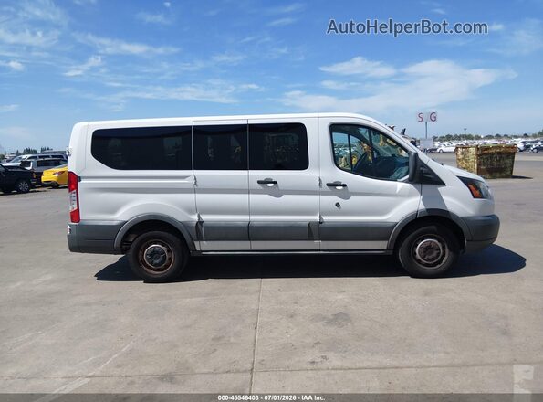1FMZK1ZM8HKB27992 2017 FORD TRANSIT-150 White Widok wnętrza z tyłu