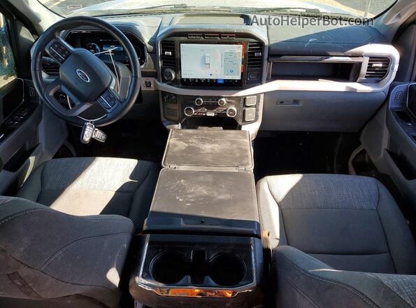 1FT6W1EV8PWG23182 2023 FORD F150 Silver Widok deski rozdzielczej
