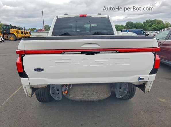 1FT6W1EV8PWG60037 2023 FORD F150 Белый Вид сзади