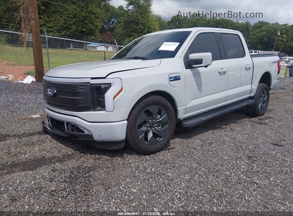 1FT6W5L72RWG09972 2024 FORD F-150 LIGHTNING Серый Передняя левая четверть