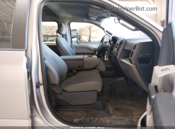 1FT7W2A60NEC18669 2022 FORD F-250 Серый Вид салона спереди