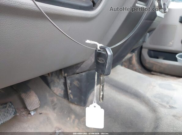 1FT7W2A65KEE89898 2019 FORD F-250 White Widok deski rozdzielczej