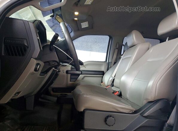 1FT7W2A68JEC87166 2018 FORD F250 White Front interior view