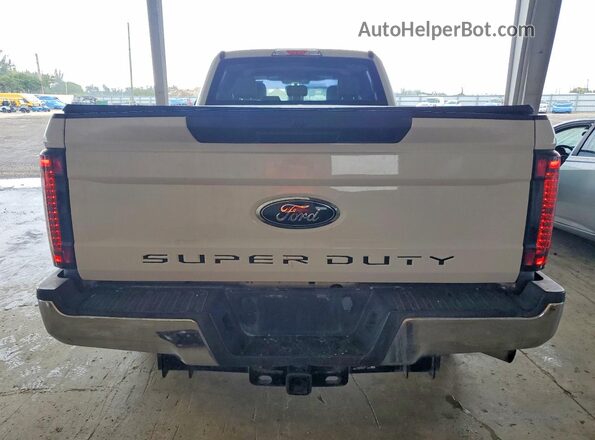 1FT7W2A68JEC87166 2018 FORD F250 White Rear view