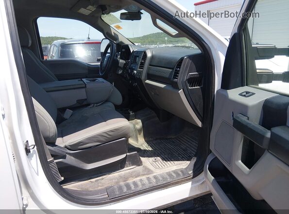 1FT7W2A6XJEC48711 2018 FORD F-250 White Սալոնի դիմացի տեսք