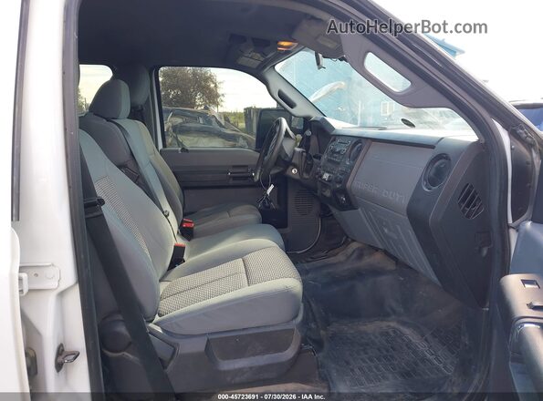 1FT7W2B60GEB95587 2016 FORD F-250 White Front interior view