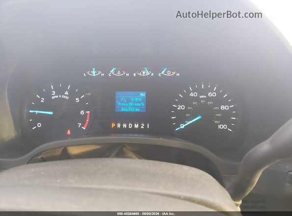 1FT7W2B61JEC69946 2018 FORD F-250 Серый Вид салона спереди