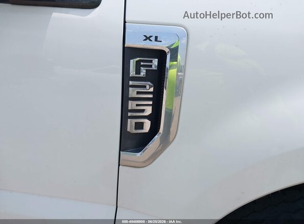 1FT7W2B62HEC88693 2017 FORD F-250 White Вид спереду