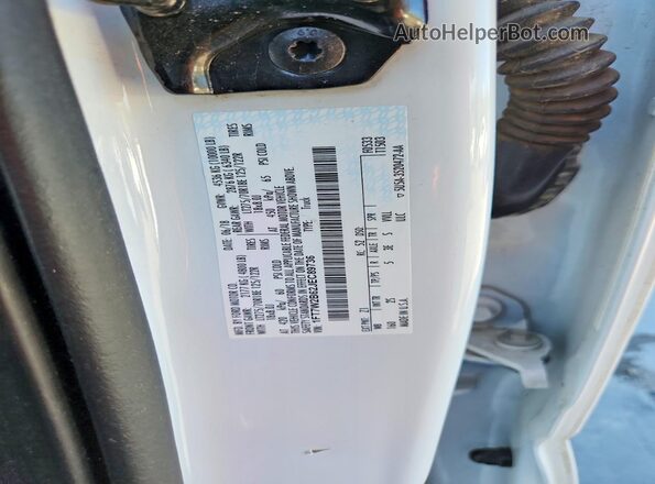 1FT7W2B62JEC89736 2018 FORD F250 White Widok komory silnika