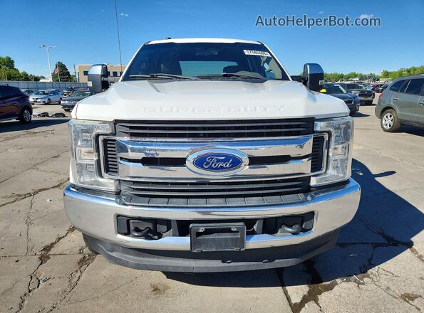 1FT7W2B62JEC89736 2018 FORD F250 White Widok z przodu