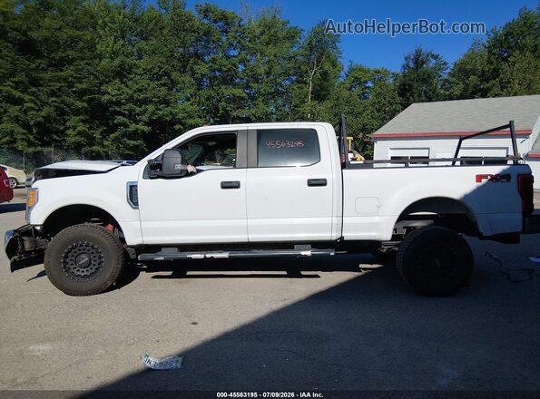 1FT7W2B63HEF04017 2017 FORD F-250 White 