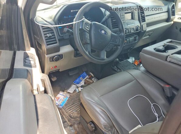 1FT7W2B63HEF24753 2017 FORD F250 White Vista del salpicadero
