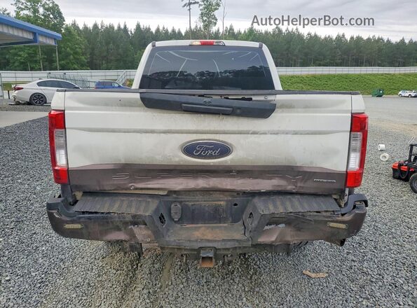 1FT7W2B63HEF24770 2017 FORD F250 Two Tone Widok z tyłu