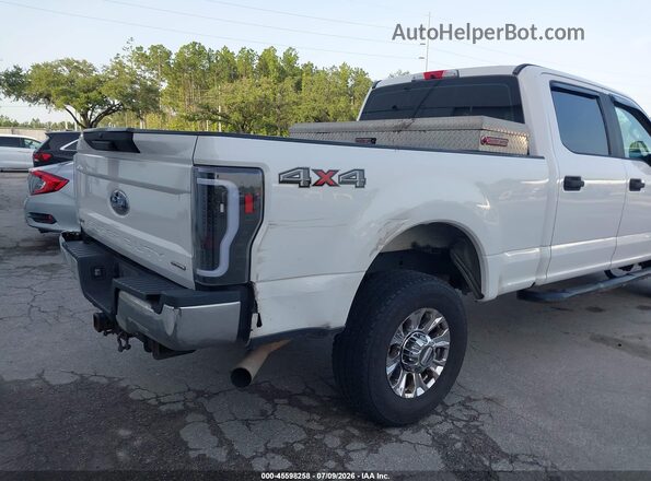1FT7W2B63JEC93066 2018 FORD F-250 White Դիմացի տեսք