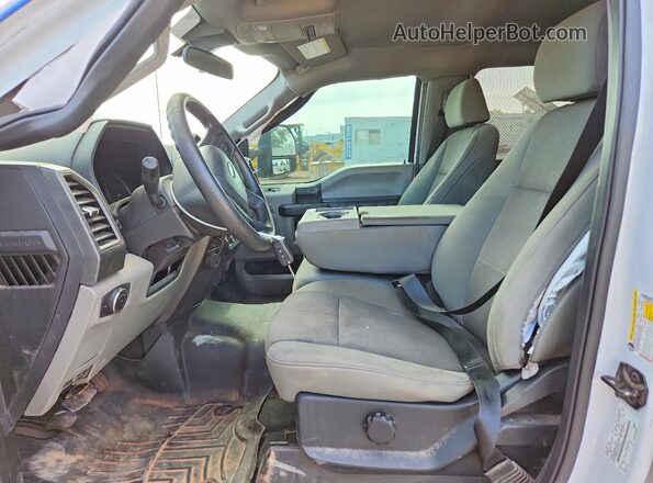 1FT7W2B63LEC86282 2020 FORD F-250 Синий Вид салона спереди