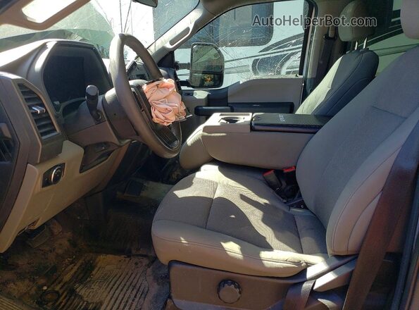 1FT7W2B64NEE45782 2022 FORD F250 White Widok wnętrza z przodu