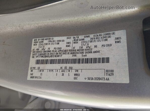 1FT7W2B65JEC83817 2018 FORD F-250 Silver Widok komory silnika