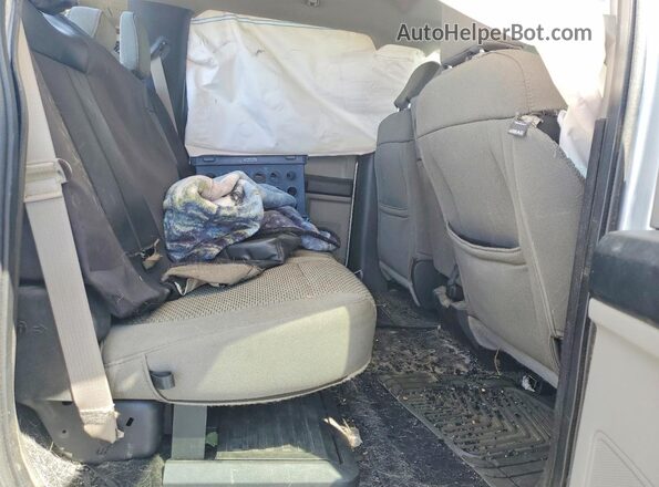 1FT7W2B67KED59491 2019 FORD F250 Silver Widok tylnych siedzeń