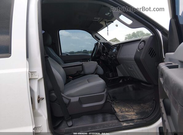 1FT7W2B69GEA09237 2016 FORD F-250 White Widok wnętrza z przodu