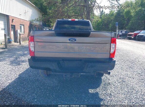 1FT7W2B69NEC71563 2022 FORD F-250 Brown 
