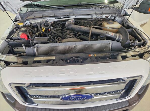 1FT7W2B6XGEB50432 2016 FORD F250 White Вид задньої частини салону