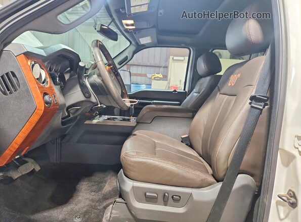 1FT7W2B6XGEB50432 2016 FORD F250 White Вид салону спереду