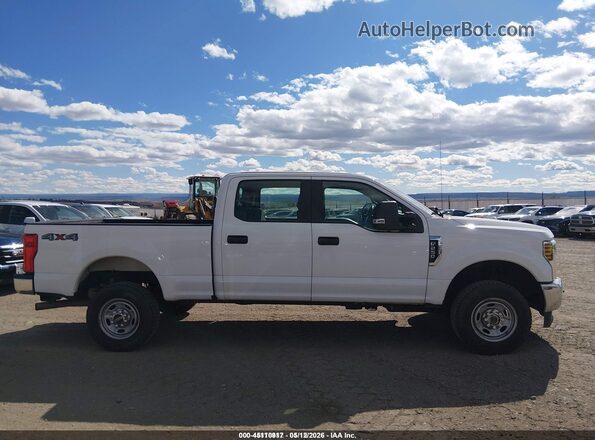 1FT7W2B6XKEF04247 2019 FORD F-250 White Widok wnętrza z tyłu