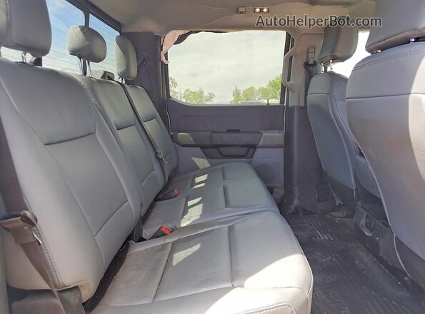 1FT7W2BA1TEC85958 2026 FORD F250 White Widok tylnych siedzeń