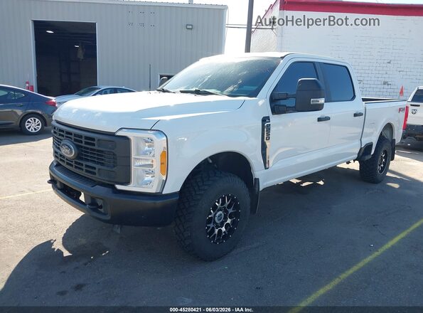 1FT7W2BA4PEC91808 2023 FORD F-250 Белый Передняя левая четверть