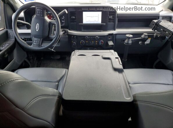1FT7W2BA4REE50961 2024 FORD 250 White Widok deski rozdzielczej