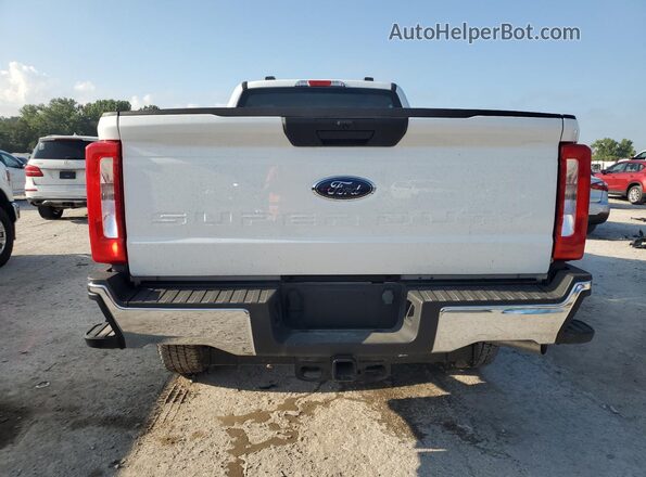 1FT7W2BA7PEC72301 2023 FORD F250 White უკანა ხედი