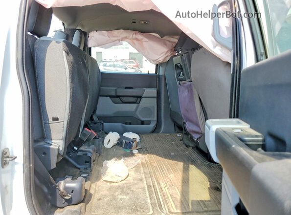 1FT7W2BAXRED25138 2024 FORD F250 White Rear seats view