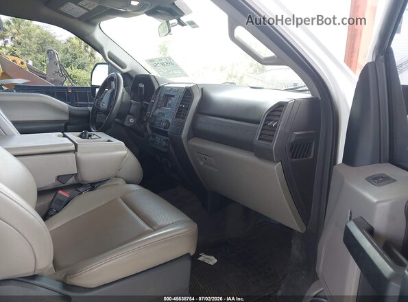 1FT7W2BN1MEC72423 2021 FORD F-250 White Widok wnętrza z przodu