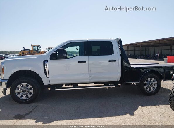 1FT7W2BN6REF94434 2024 FORD F-250 White 360 interior view